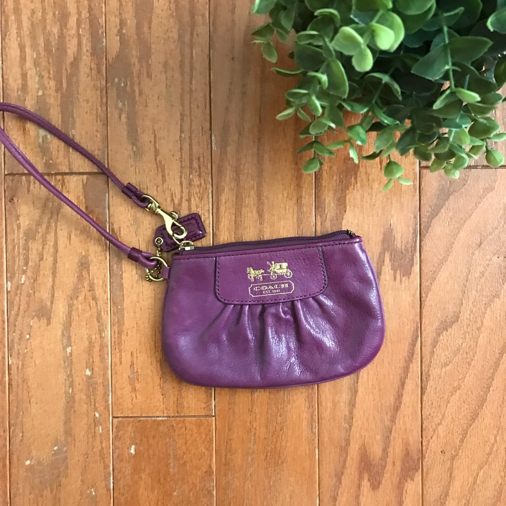 COACH Purple Wristlet Coin Purse Clutch Gold Zip